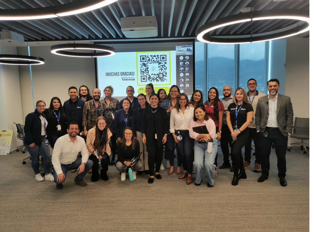 Capacitación corporativa con un equipo