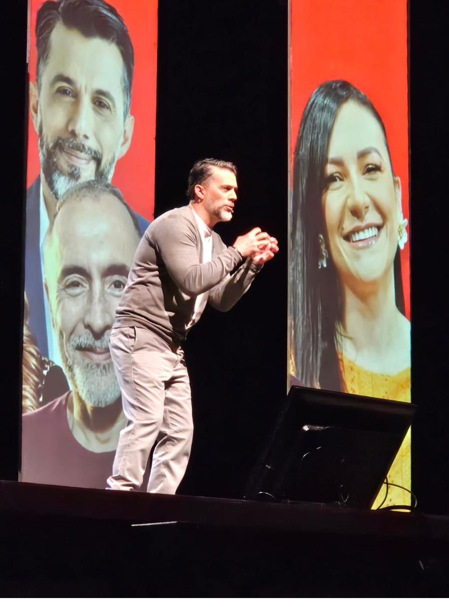 Allan Lorìa en el Auditorio Nacional